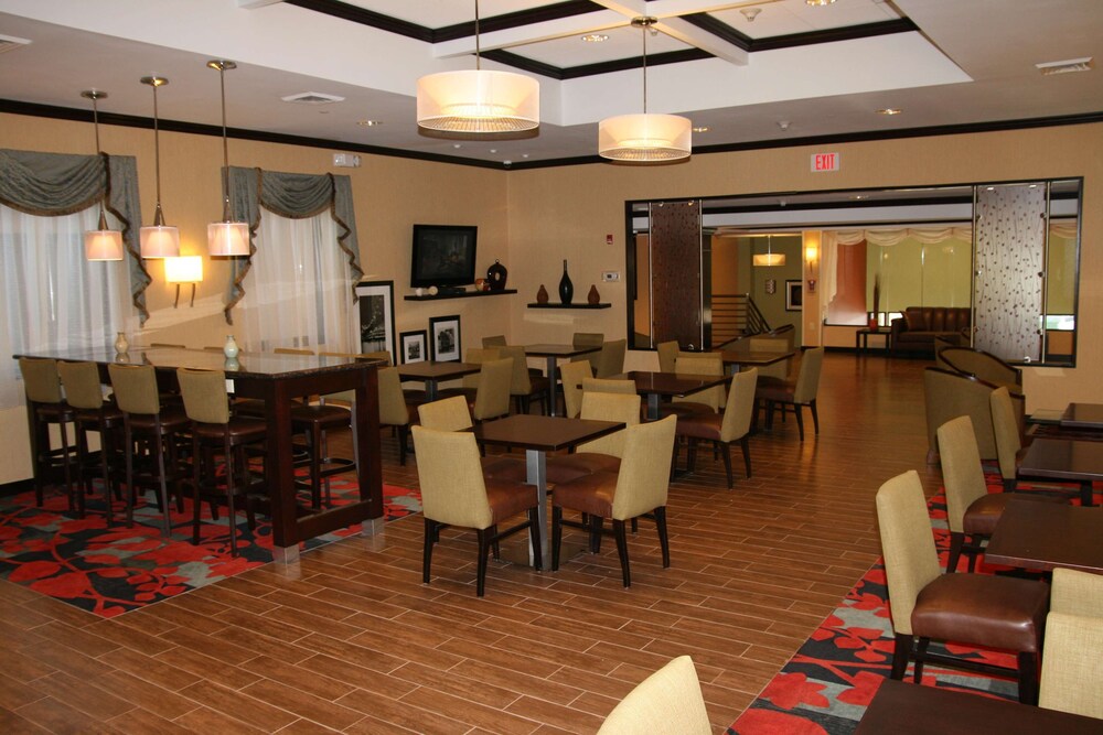 Hampton Inn Jericho Westbury - photo 64