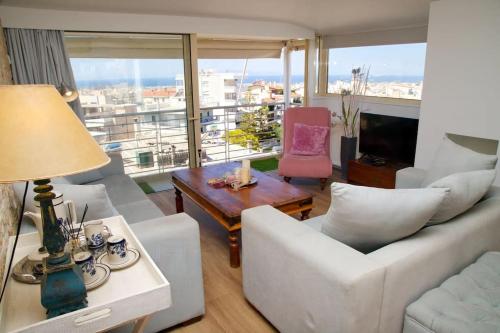 Glyfada Panoramic View Penthouse — 4-Star Luxury Hotel in Glyfada, Greece