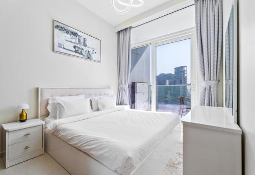 1 Bedroom Apartment in Reva Residences — 4-Star Luxury Hotel in Dubai, United Arab Emirates