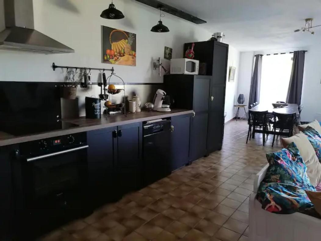 Maison Au Coeur du Village de la Salvetat Sur Agout — 4-Star Luxury Hotel in La Salvetat-Saint-Gilles, France