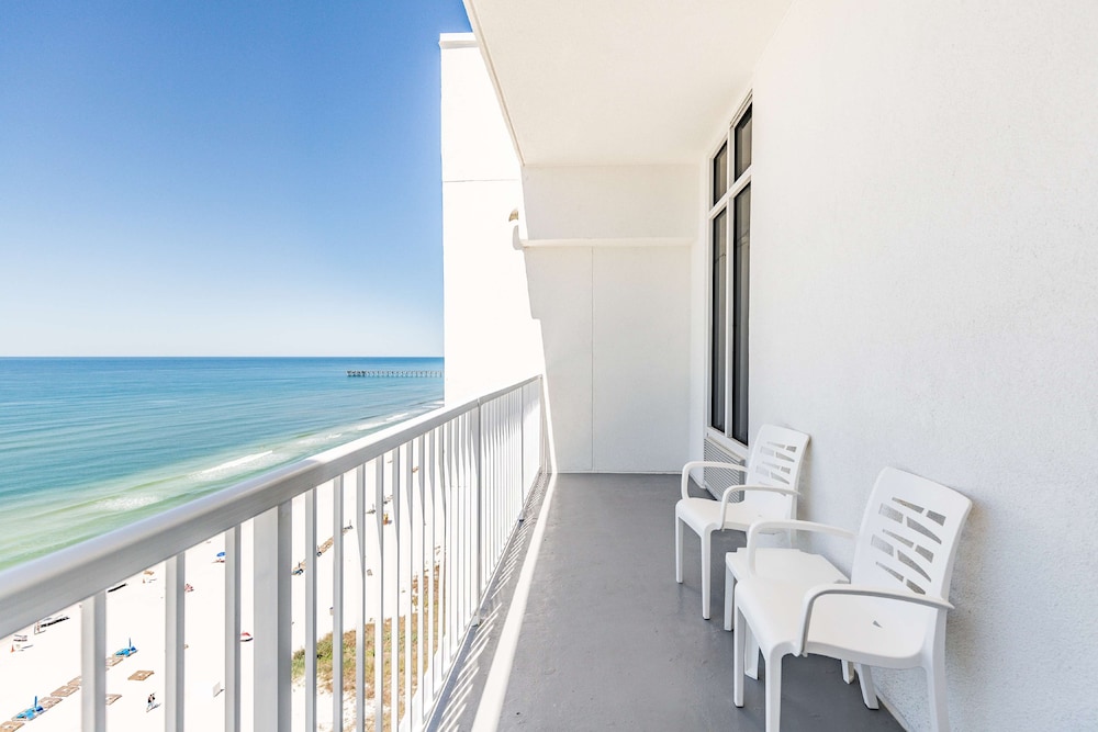 Hampton Inn & Suites Panama City Beach Beachfront - photo 56