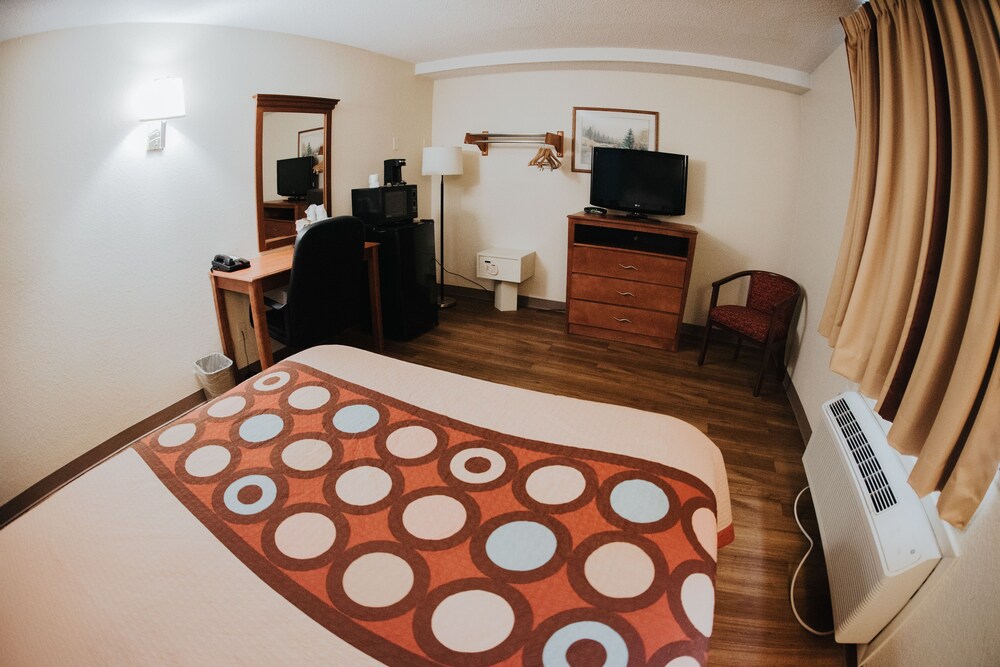 Super 8 Danbury Ct - photo 21