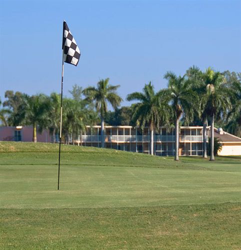 Hollywood Beach Golf Resort - photo 6