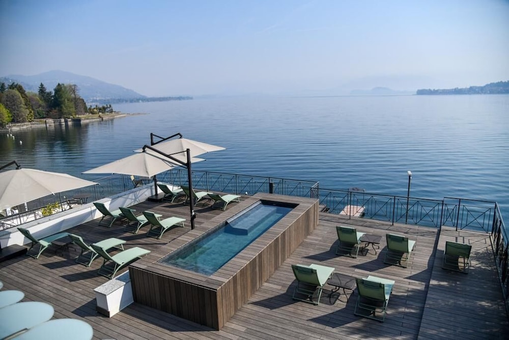Hotel Bel Sit — hotel in Meina