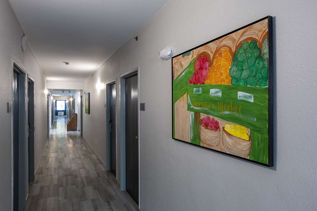 Rodeway Inn & Suites near Outlet Mall Asheville - photo 10