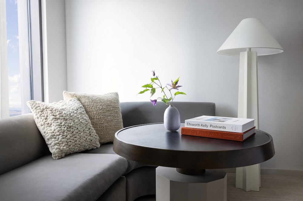 Kimpton Claret Hotel by IHG - photo 11