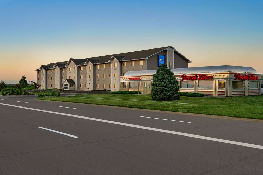 Baymont by Wyndham Fremont - photo 7