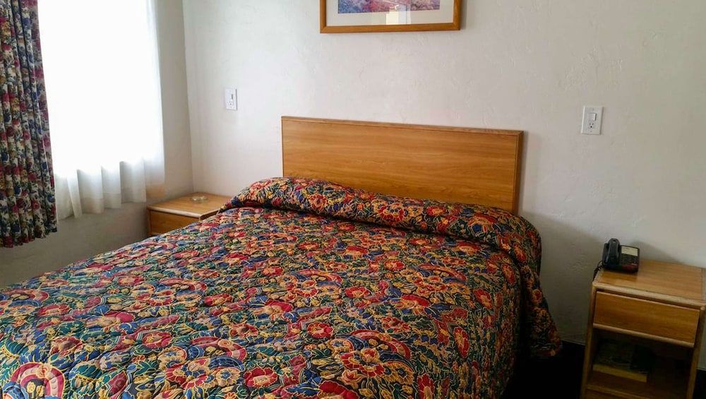 Economy Inn Motel Sylmar - photo 10