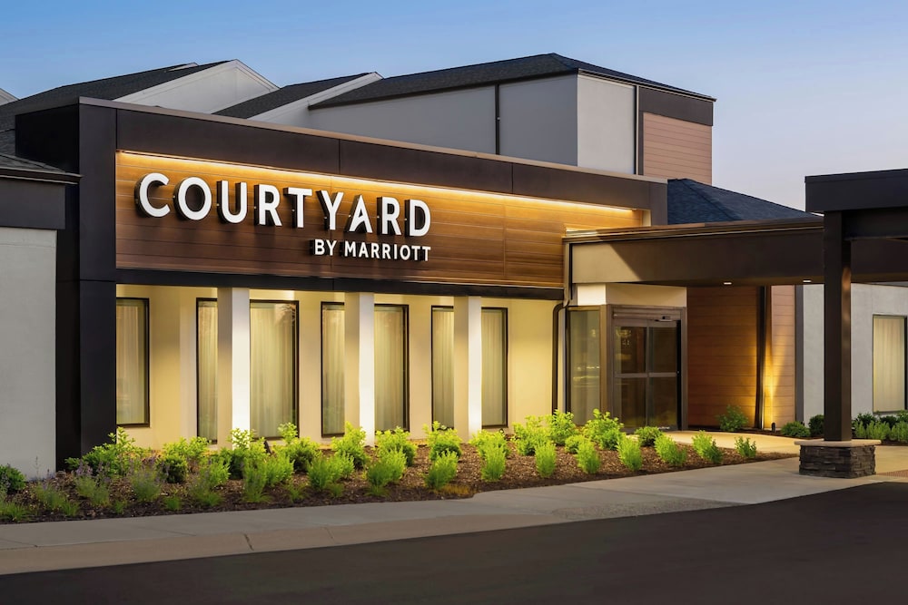 Courtyard by Marriott Minneapolis St. Paul Airport - photo 33