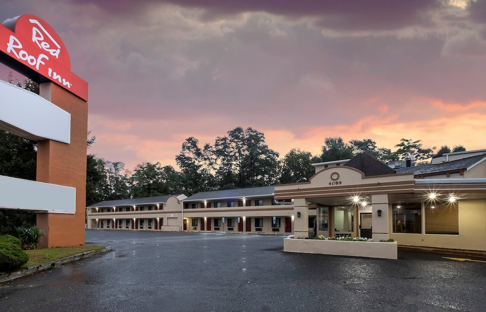 Red Roof Inn Freehold - photo 23
