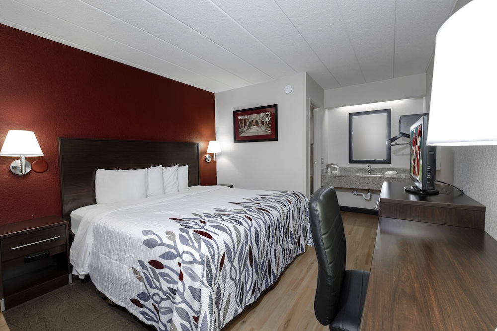 Red Roof Inn Cleveland Medina - photo 6