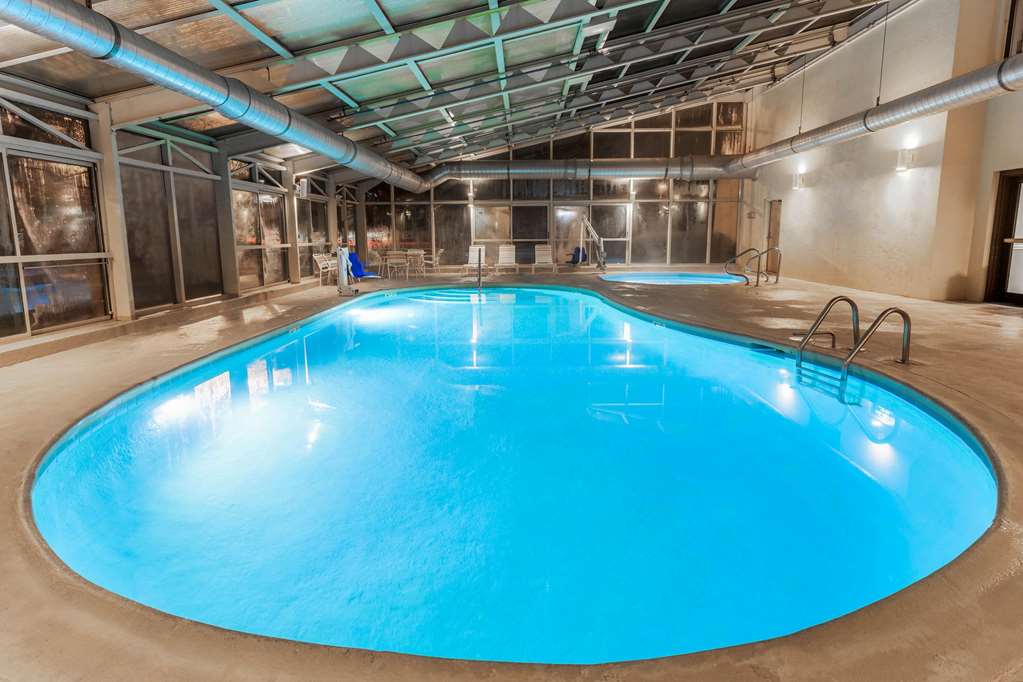 La Quinta Inn & Suites by Wyndham Chicago Tinley Park - photo 14