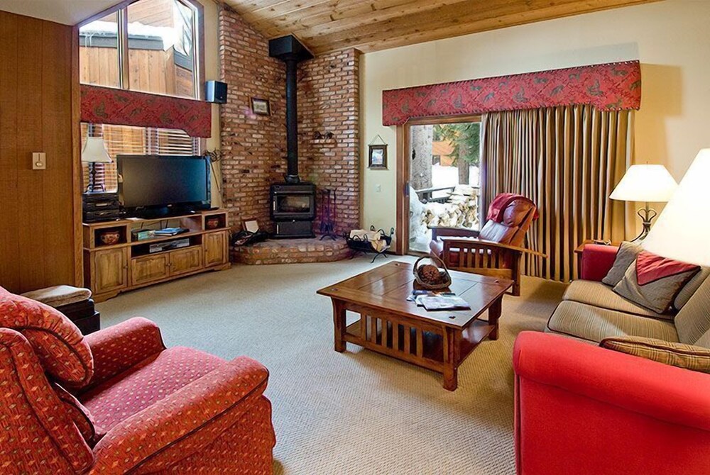 Mammoth Slopes Lodging - photo 16