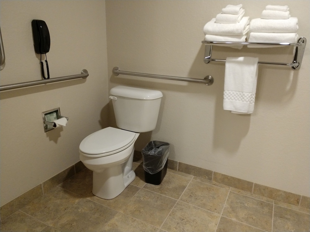 Cobblestone Inn & Suites Monticello - photo 37