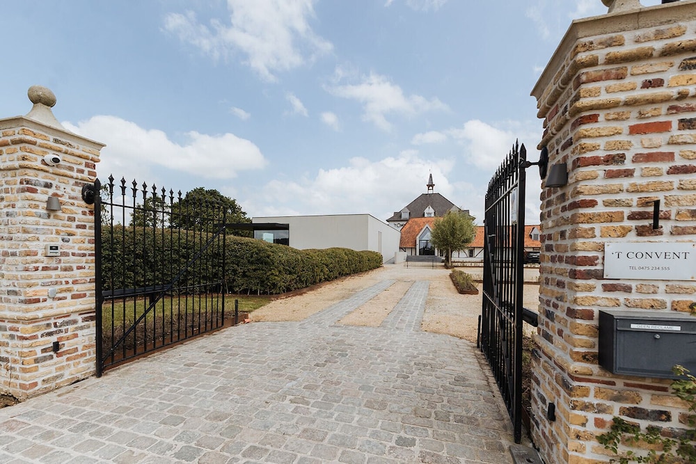 't Convent - carbon neutral hotel in Unknown City