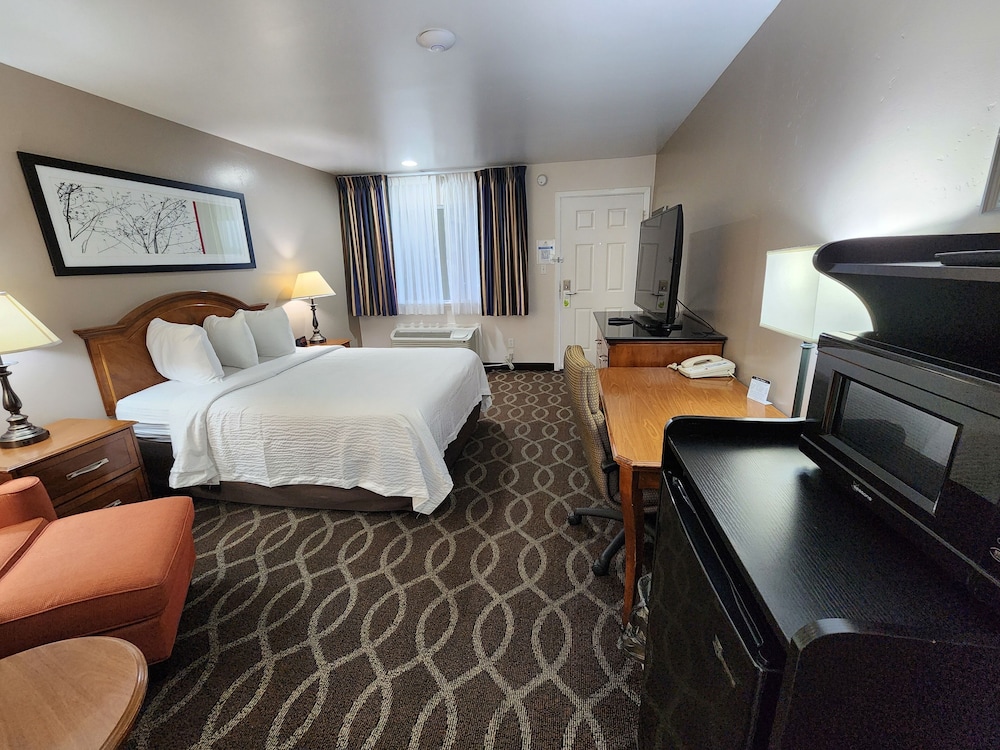 Ramada Bayside Inn & Suites Eureka - photo 8