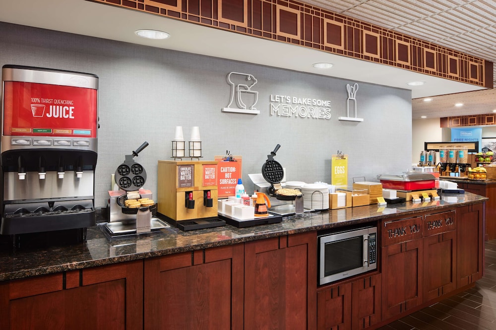 Hampton Inn Seymour - photo 39