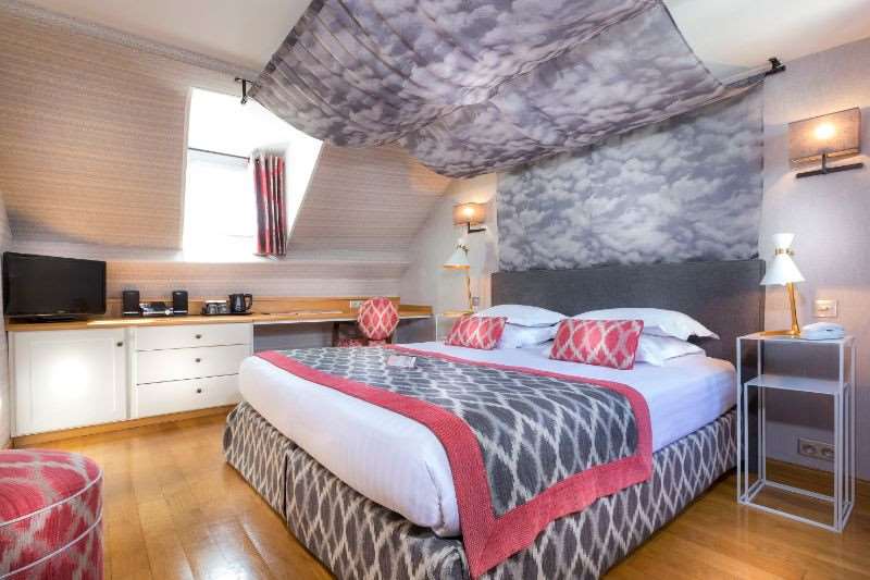 Dauphine Saint Germain Hotel