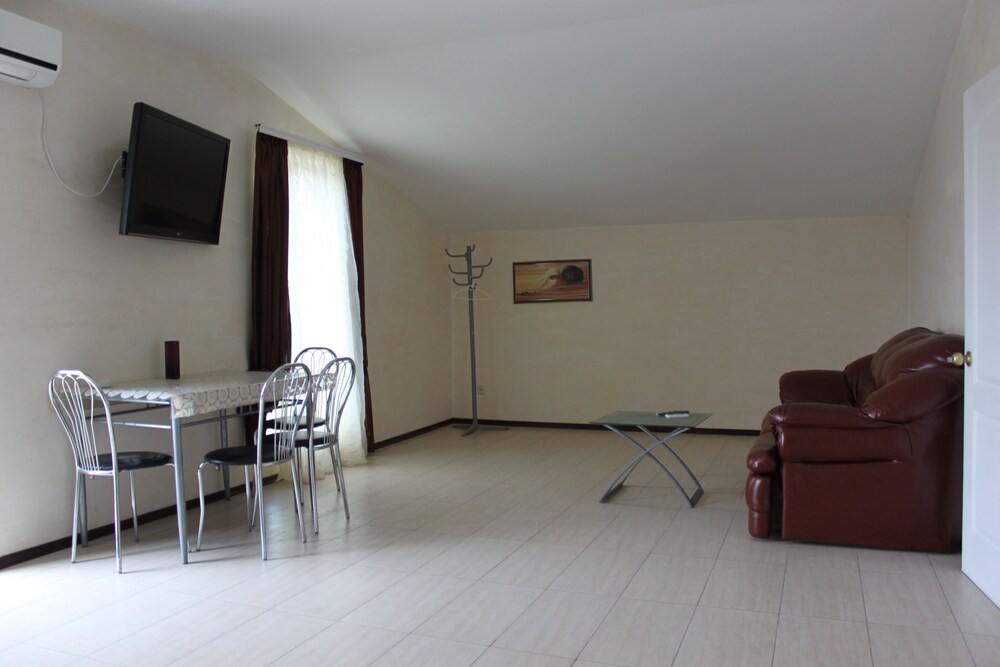 Astarta in Zatoka, Ukraine