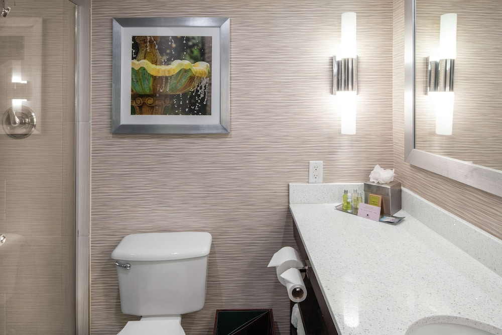 DoubleTree by Hilton Hotel Jacksonville Airport - photo 13