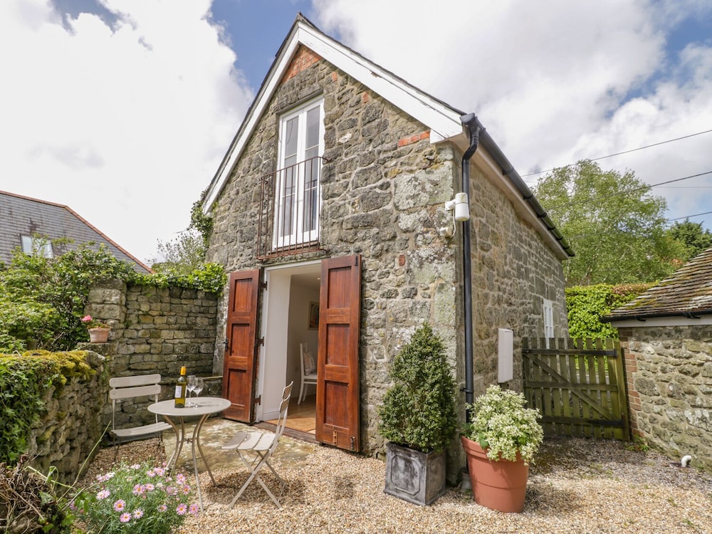 The Studio — Shaftesbury