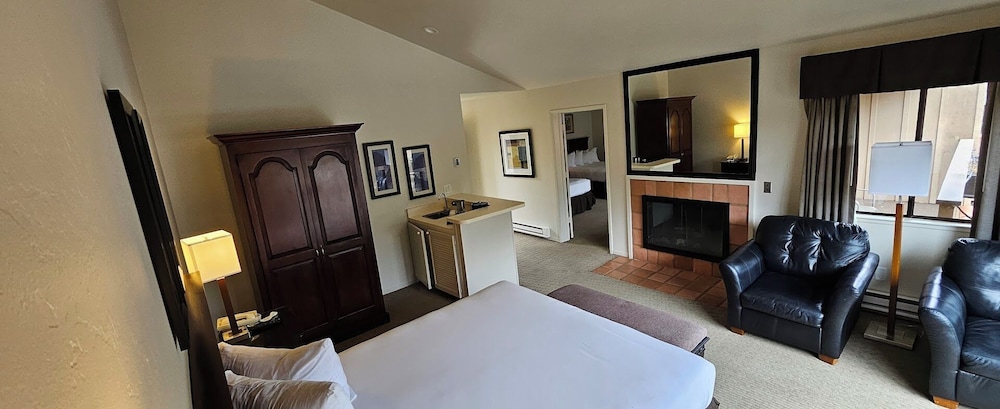 Adobe Inn - photo 24