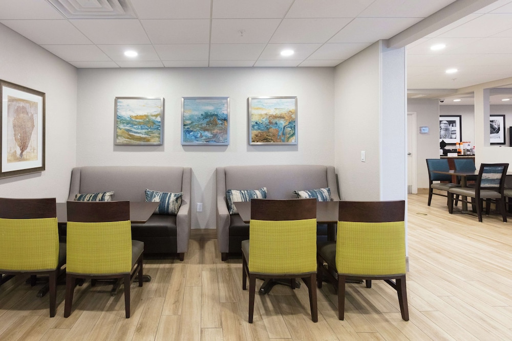 Hampton Inn St. Augustine Beach - photo 45