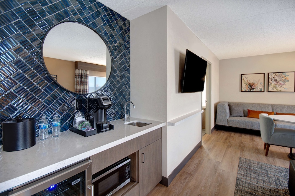 Hilton Garden Inn Terre Haute - photo 16
