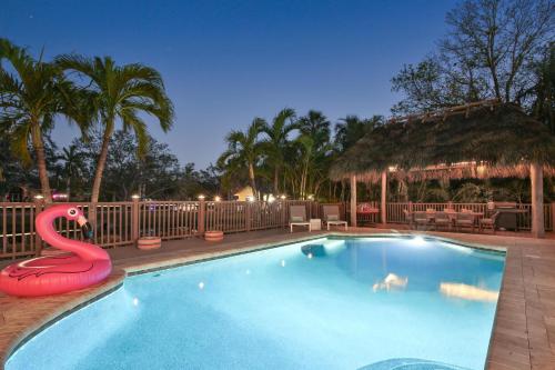 Seaside Sanctuary - carbon neutral hotel in Bradenton