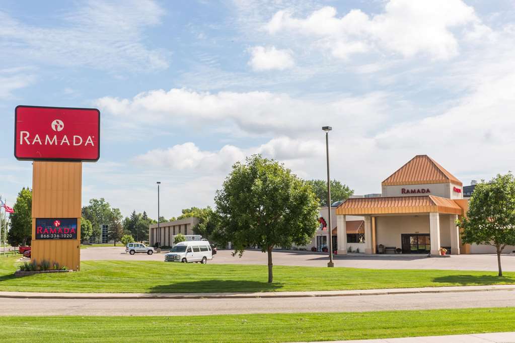 Ramada by Wyndham Sioux Falls Airport Waterpark & Event Ctr - photo 3