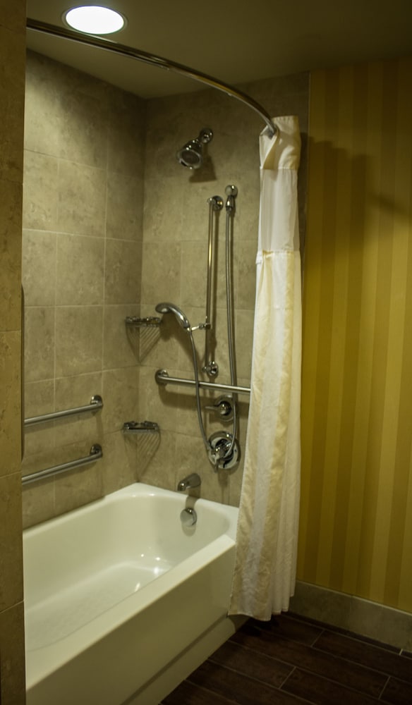 Hilton Garden Inn Pittsburgh Cranberry - photo 30