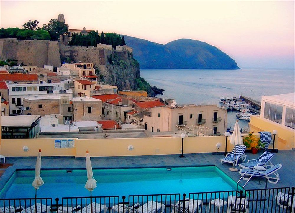 Hotel Villa Meligunis — 4-Star Luxury Hotel in Lipari, Italy