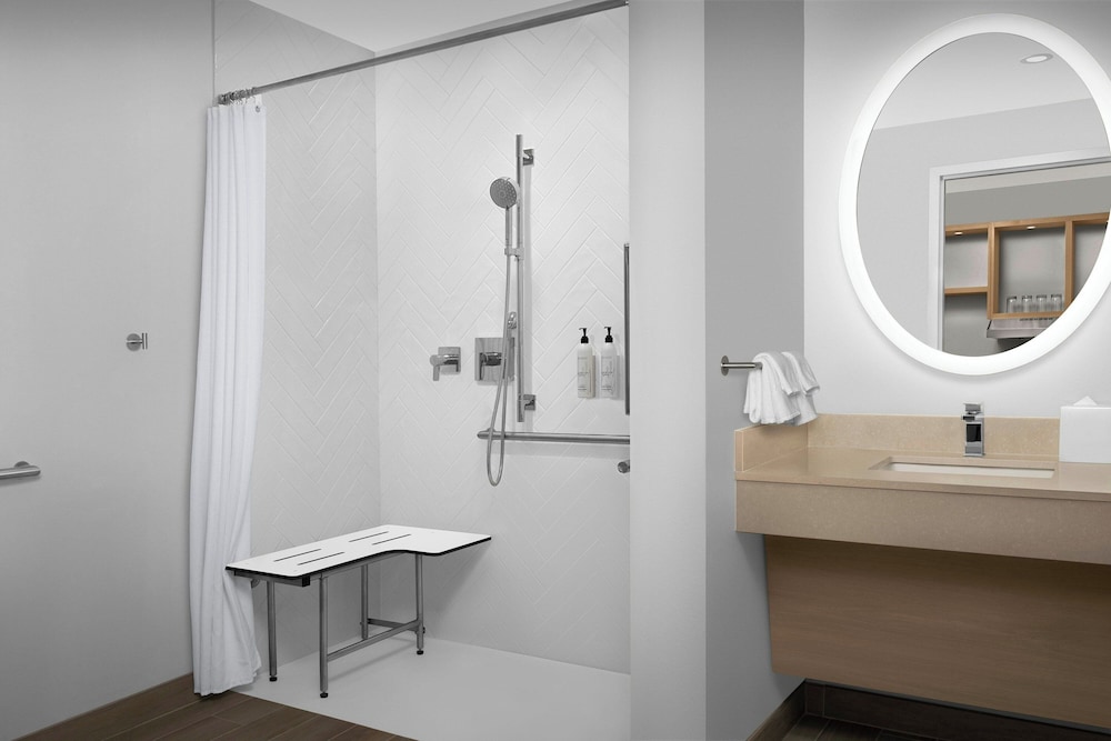 TownePlace Suites By Marriott Lake City - photo 30