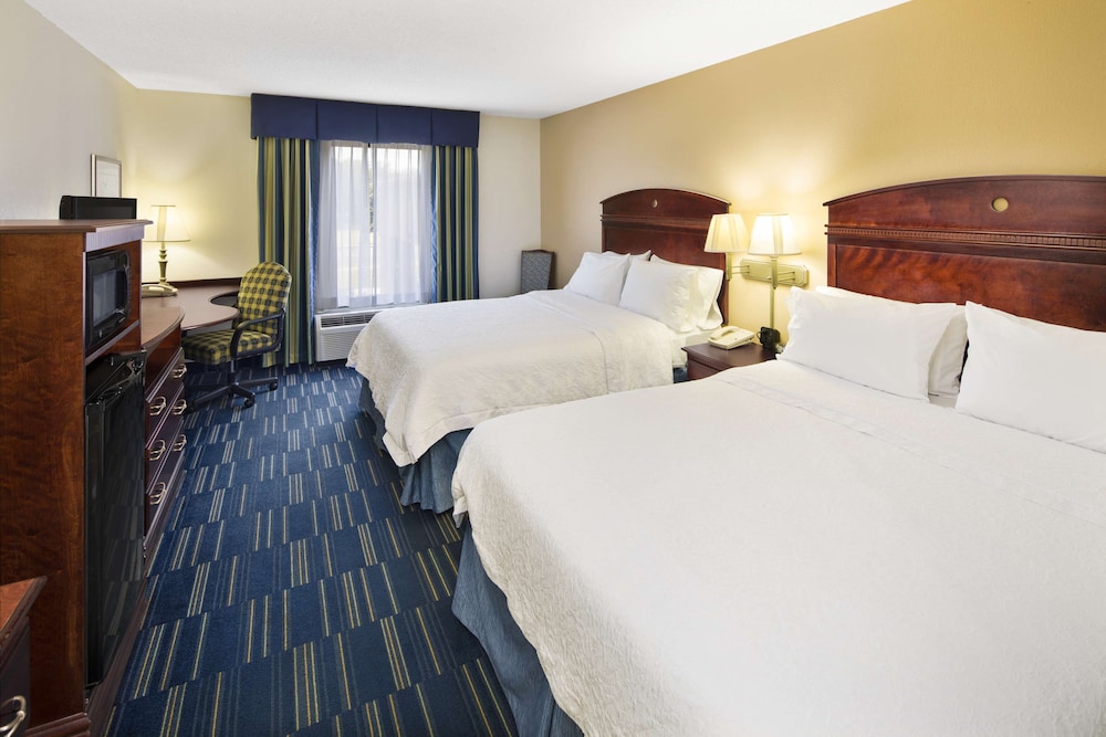 Hampton Inn Hinesville - photo 10