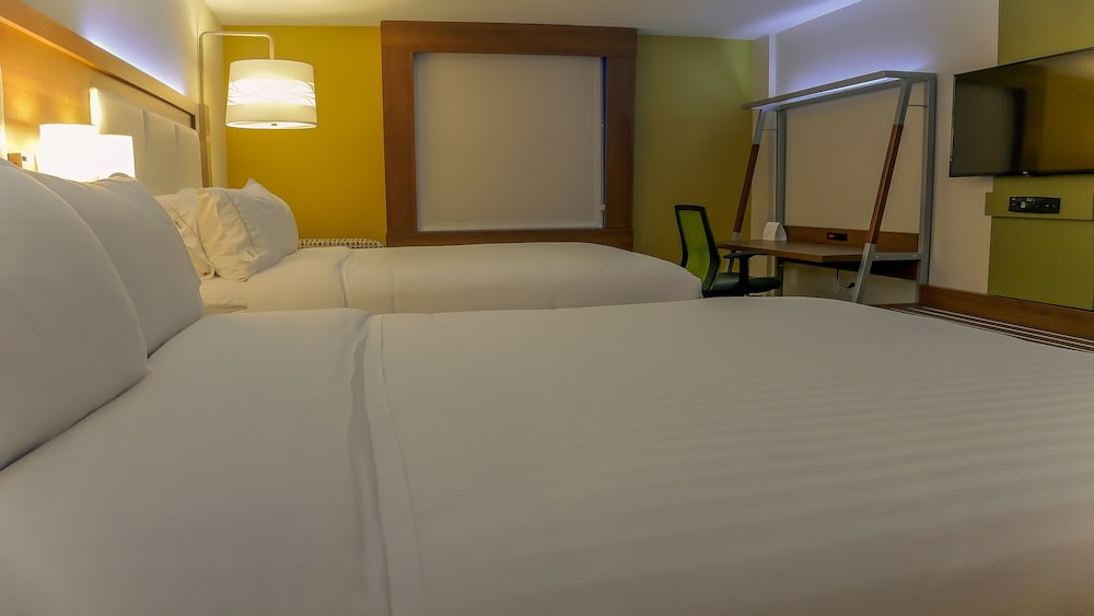 Holiday Inn Express & Suites Miami Airport East by IHG - photo 32