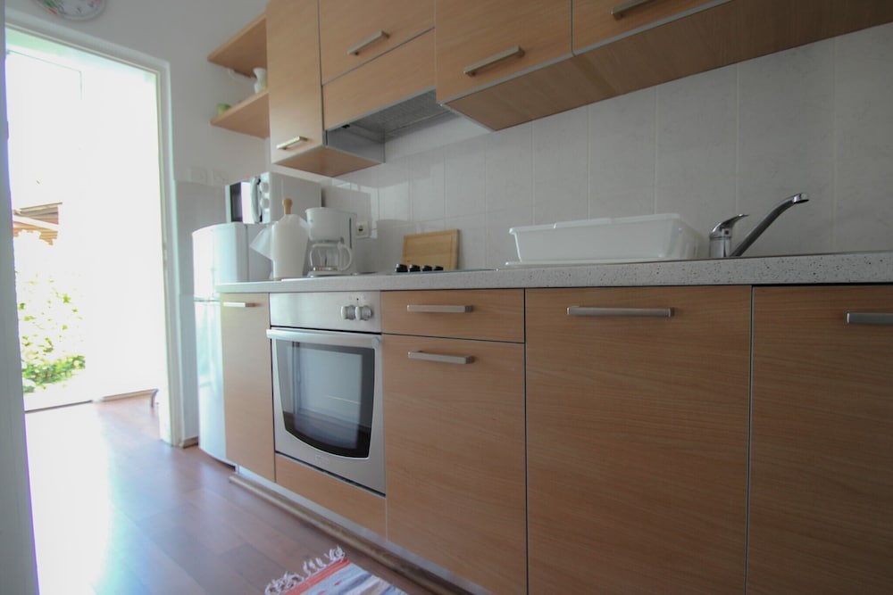 Karpinjan — Novigrad — photo 4