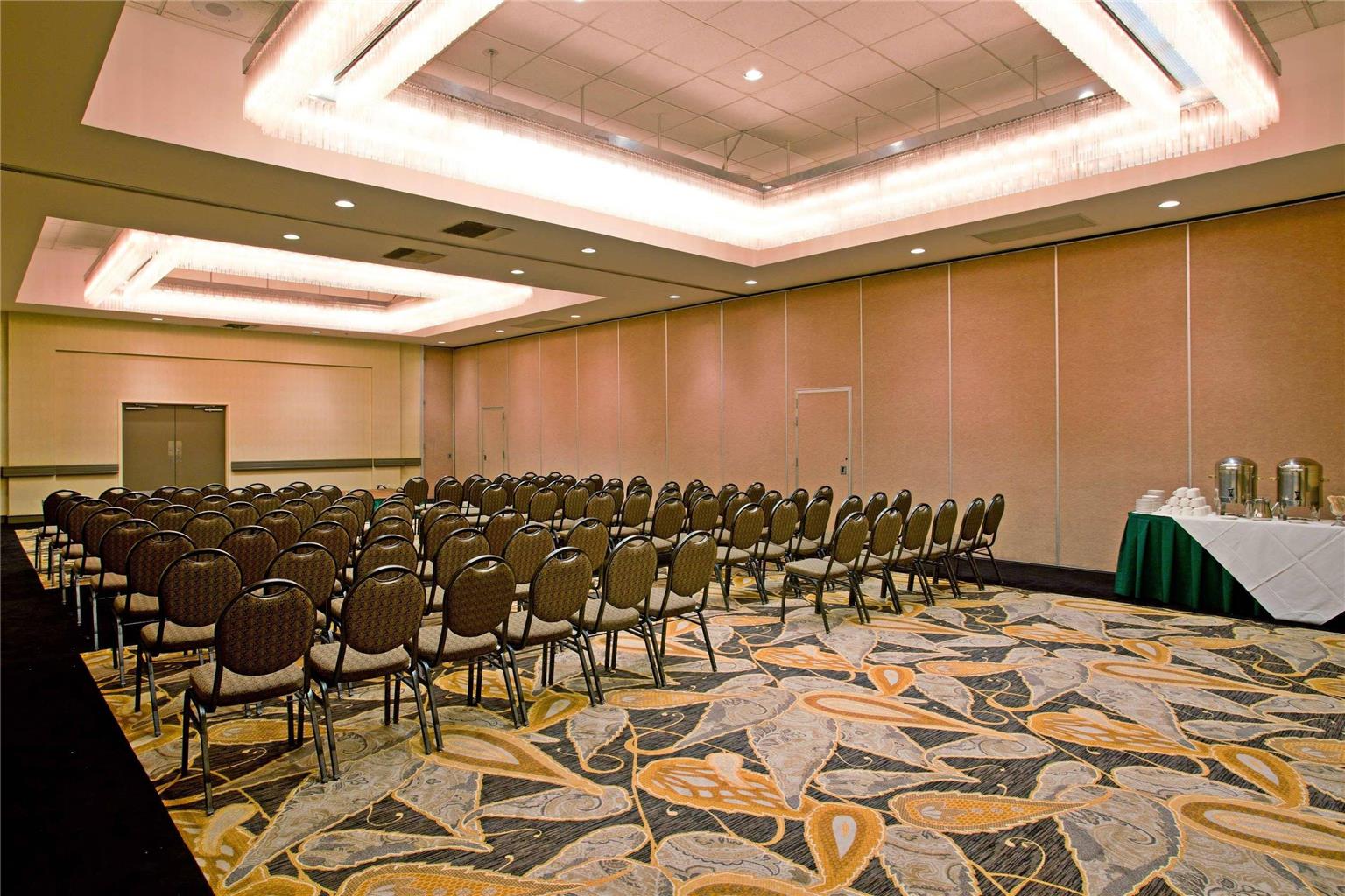 Radisson Hotel Santa Maria - photo 21