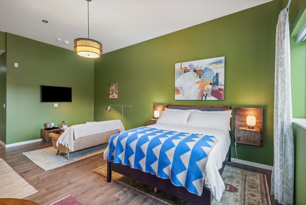 Violet Suites PDX - photo 22