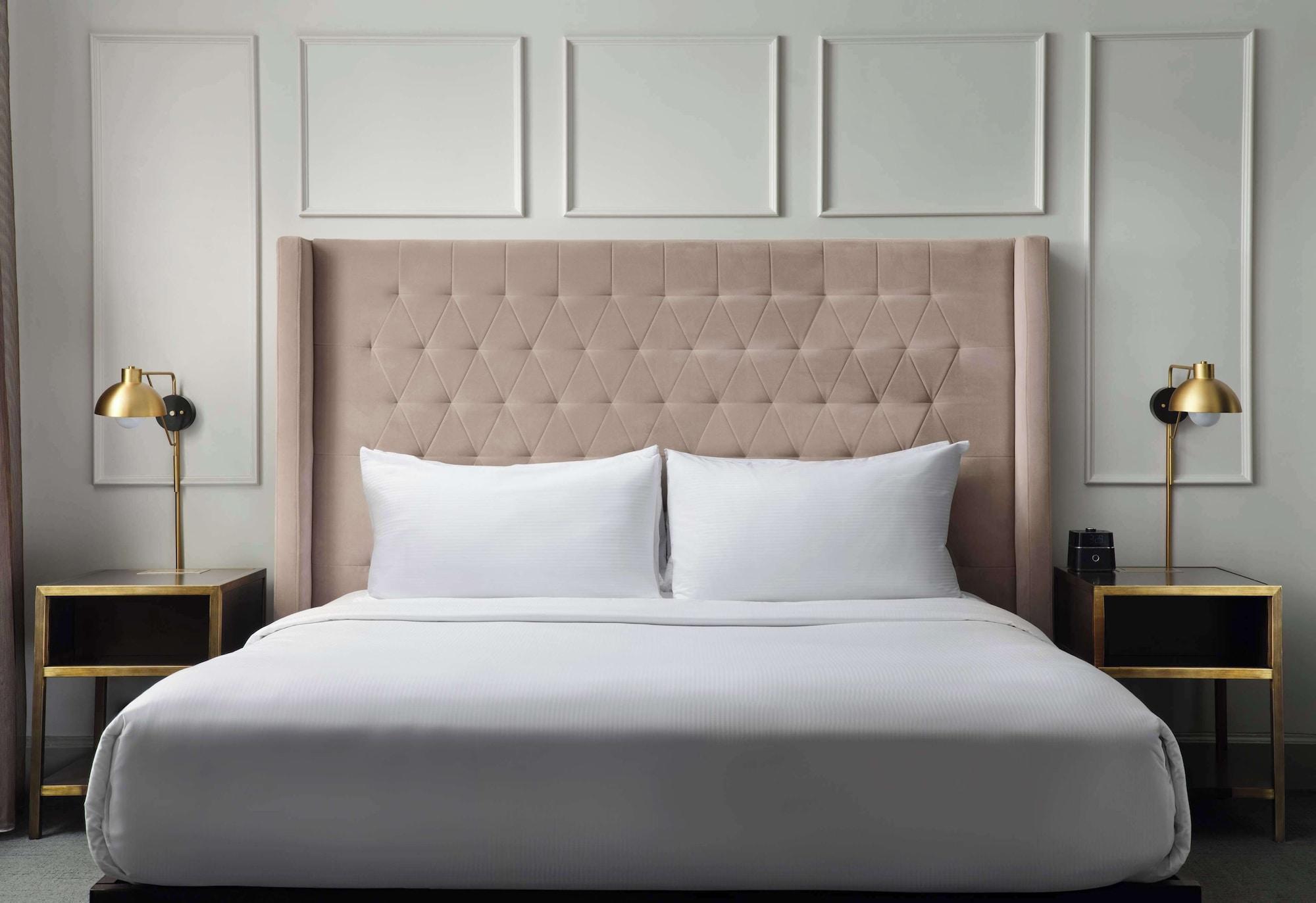 Hotel Phillips Kansas City Curio Collection by Hilton - photo 8