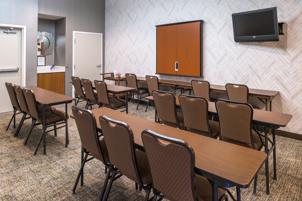 SpringHill Suites by Marriott Kingman Route 66 - photo 51