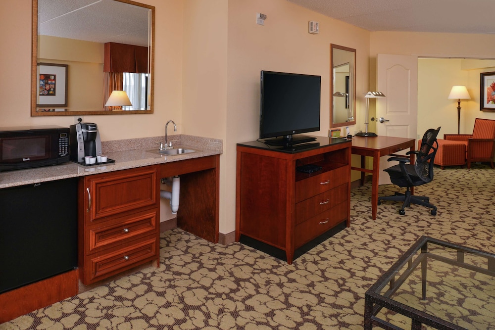 Hilton Garden Inn Terre Haute - photo 46