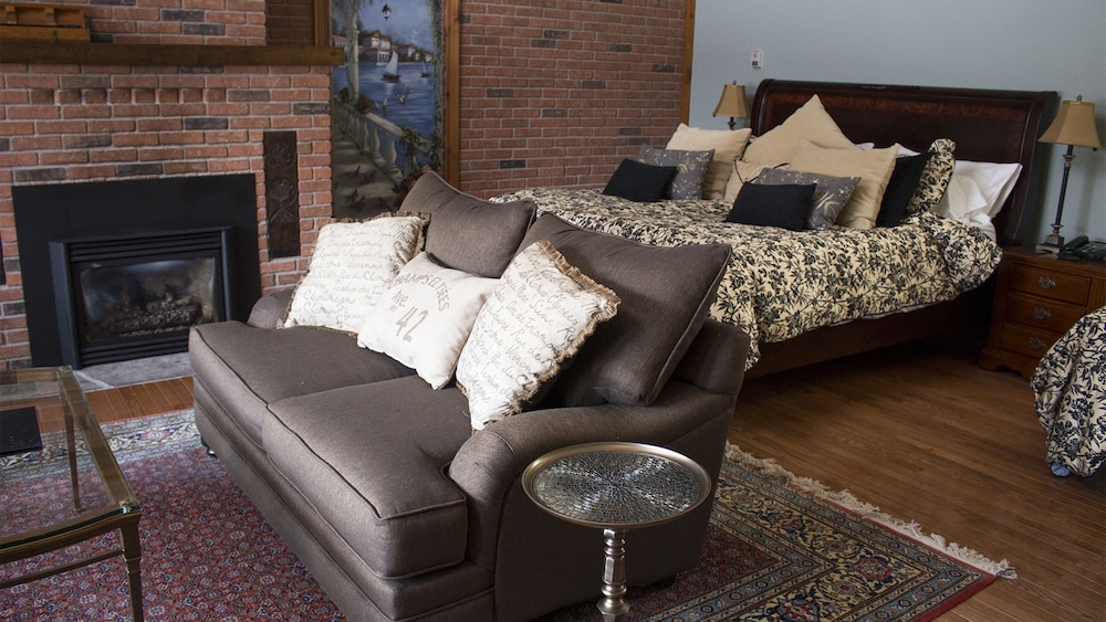 Ste. Anne's Spa — 4-Star Luxury Hotel in Cobourg, Canada