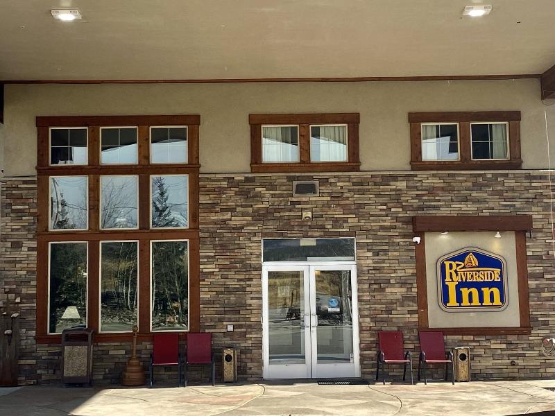 A Riverside Inn Travelodge by Wyndham - photo 4