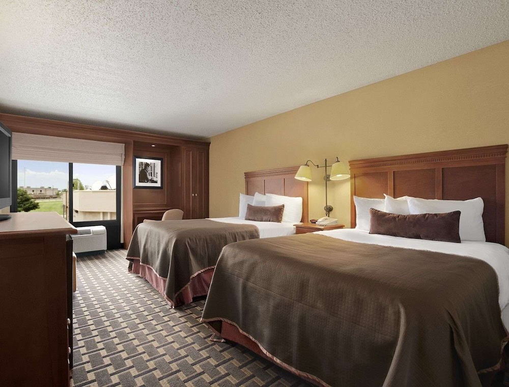 Baymont by Wyndham Lewisville - photo 12
