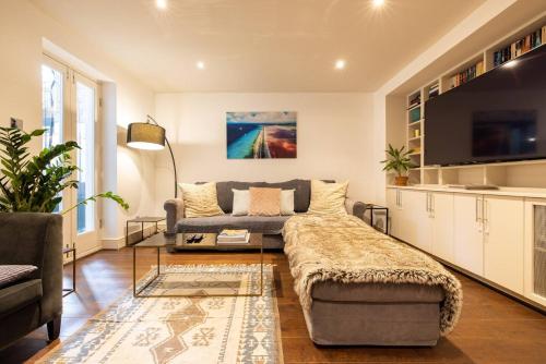Niru Experience Serene Garden Haven Duplex 3BD3BA — 4-Star Luxury Hotel in London, United Kingdom