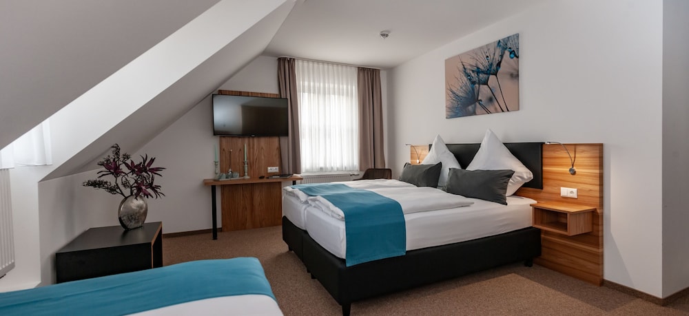Hotel Drei Tannen — hotel in Moosburg