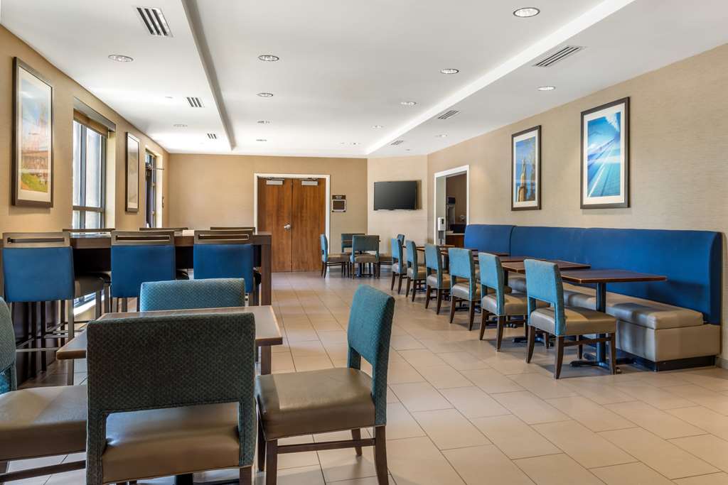 Comfort Inn & Suites at CrossPlex Village - photo 36
