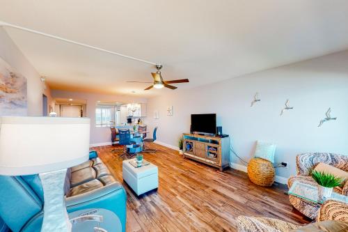 Parrot's Cove — 4-Star Luxury Hotel in Saint Pete Beach, United States