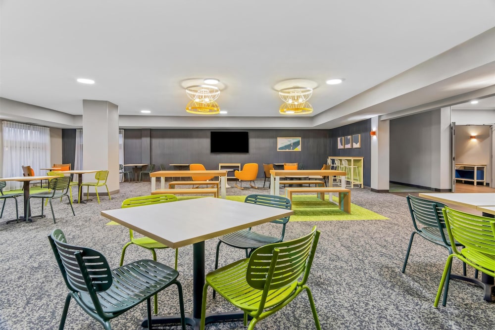 Spark by Hilton Merrillville - photo 27