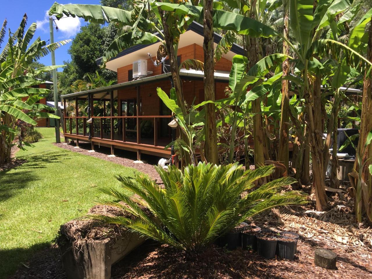 Kin Kin Cottage Retreat — 4-Star Luxury Hotel in Noosa Heads, Australia